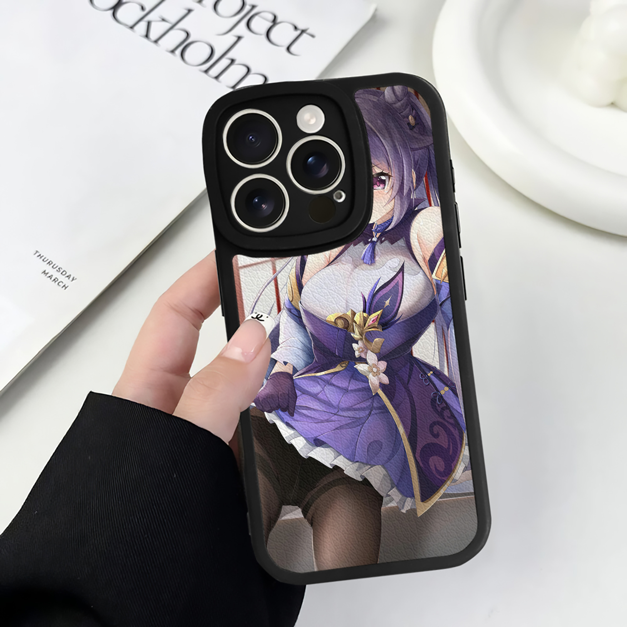 げんし神 genshin 【iPhone 16シリーズ対応】シリコンスマホケース（レザー調） 材質：シリコン